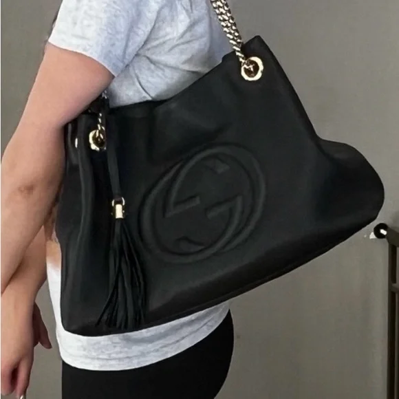 Gucci Black Pebbled Leather Shoulder Bag with Tassel and Gold Chain - Picture 6 of 7